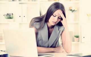 Какова самая вероятная причина коричневых выделений без боли и запаха?