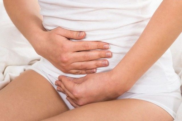 Боли над лобком