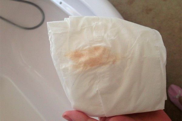 Розовые выделения